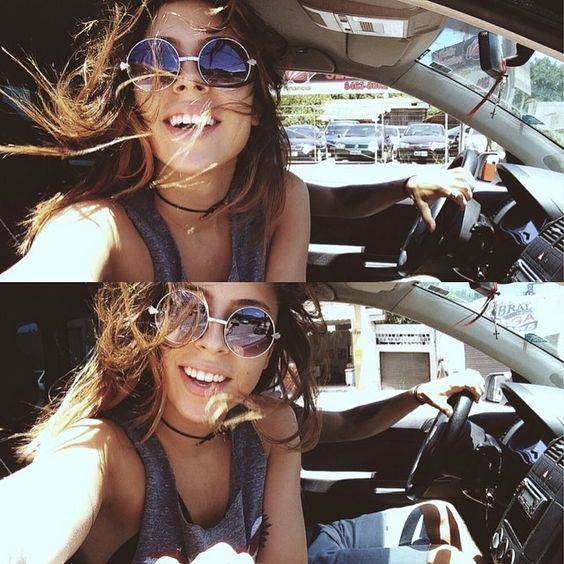 Ves mi sonrisa... No es por nadie… Es por mí Ves mi sonrisa... No es por nadie… Es por mí