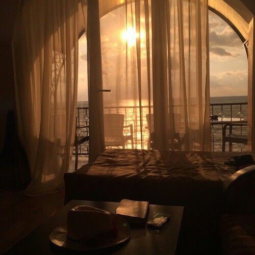 la felicidad de contemplar el amanecer un nuevo dia....