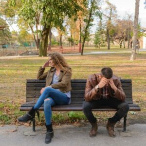 Lee más sobre el artículo Duele Tanto – Carlos Zaur, Sofia Reyes –