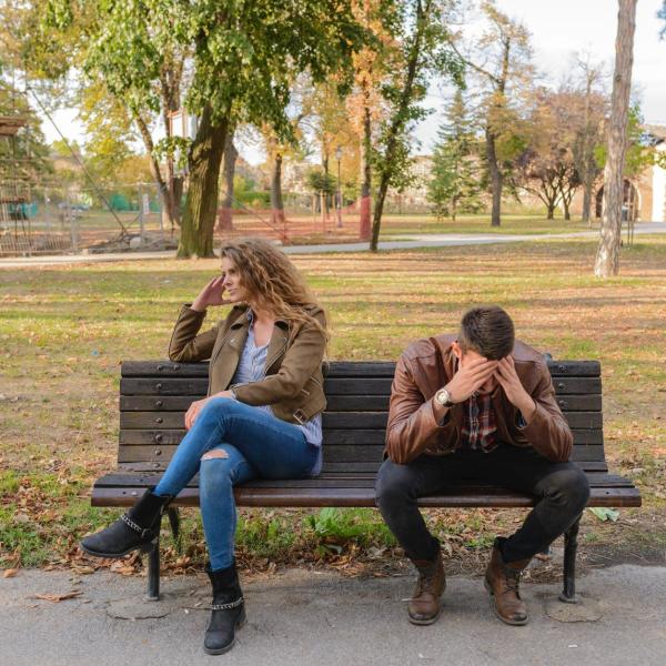 Lee más sobre el artículo Duele Tanto – Carlos Zaur, Sofia Reyes –