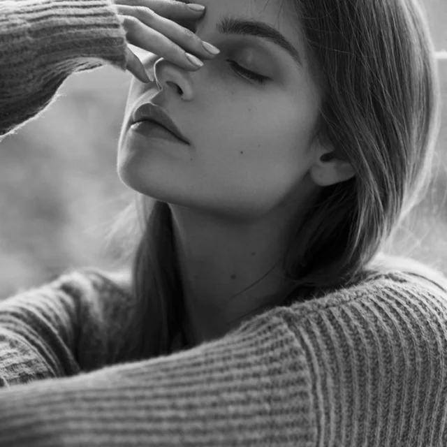 Faltan Motivos...
A veces, me dan ganas de buscarte, pero me faltan motivos para hacerlo...Sigue leyendo en mi Blog.
Rovica.