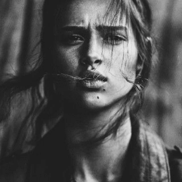 Decepción, Equivocación...
Decepción, equivocación. Aquellas palabras de amor, los cumplidos o aquellas promesas, eran cosas efímeras que siempre fueron mentira. El tiempo demostró que nunca debió haberlo creido...Sigue leyendo en mi Blog.
Rovica.