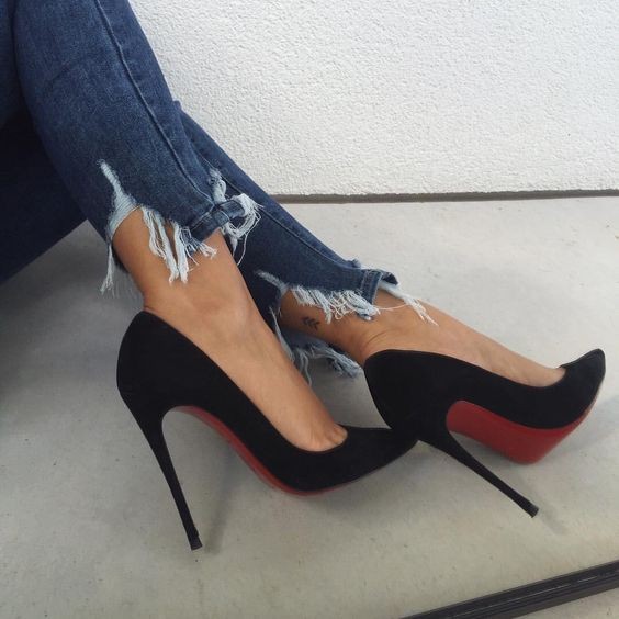 Lee más sobre el artículo Zapatos Nuevos…